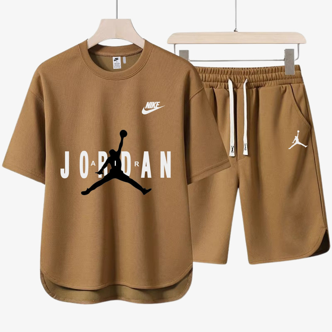 Lässiges Set für Herren - T-Shirt und Shorts