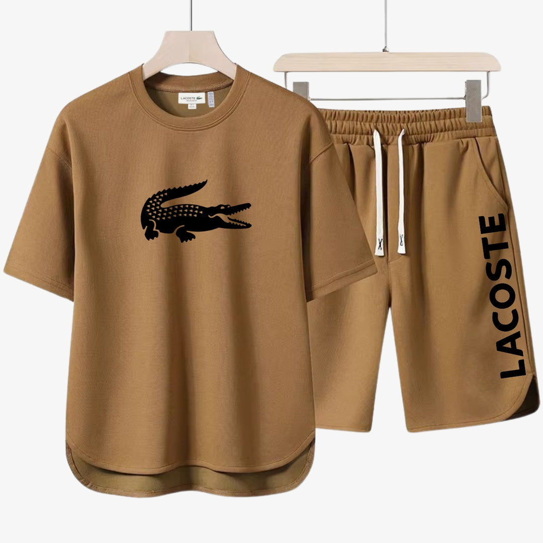 Sommer-Outfit für Herren - T-Shirt und Shorts