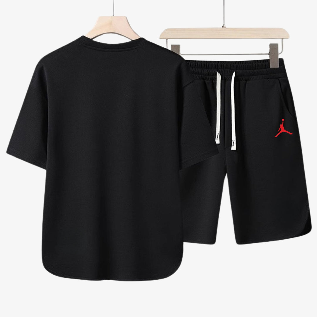 Lässiges Set für Herren - T-Shirt und Shorts