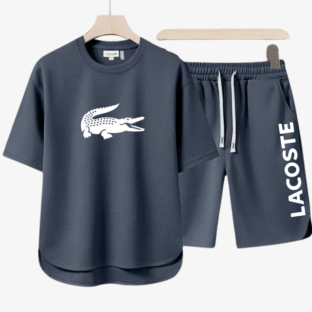 Sommer-Outfit für Herren - T-Shirt und Shorts