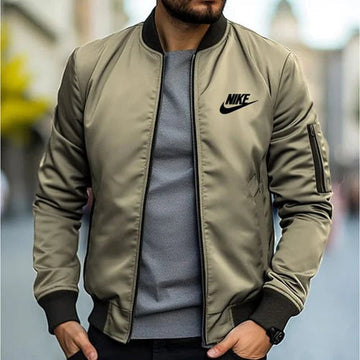 NK™ – Minimalistische Bomberjacke