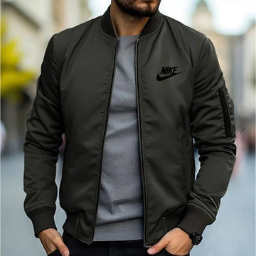 NK™ – Minimalistische Bomberjacke
