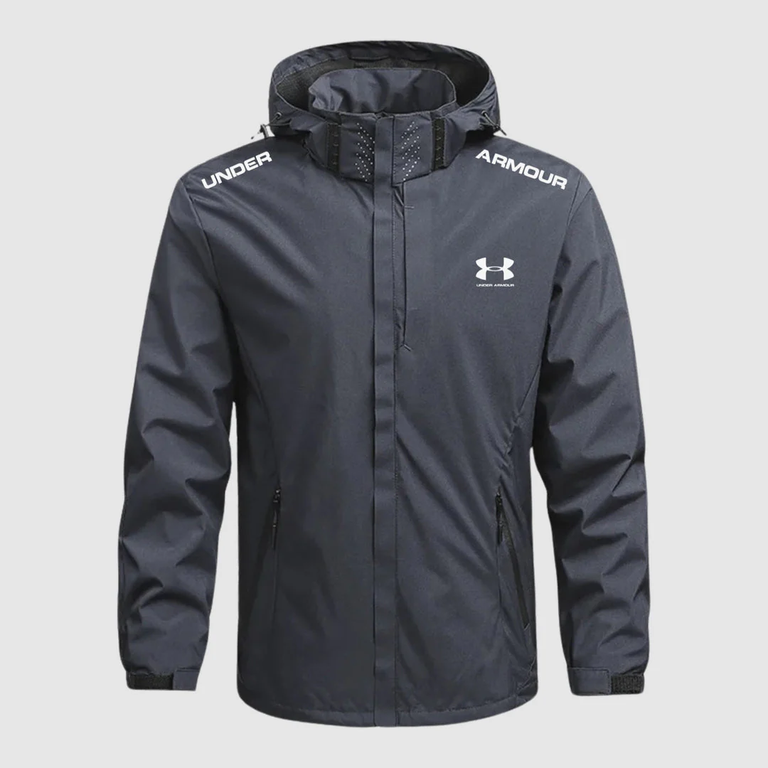 Funktionale Jacke mit Kapuze