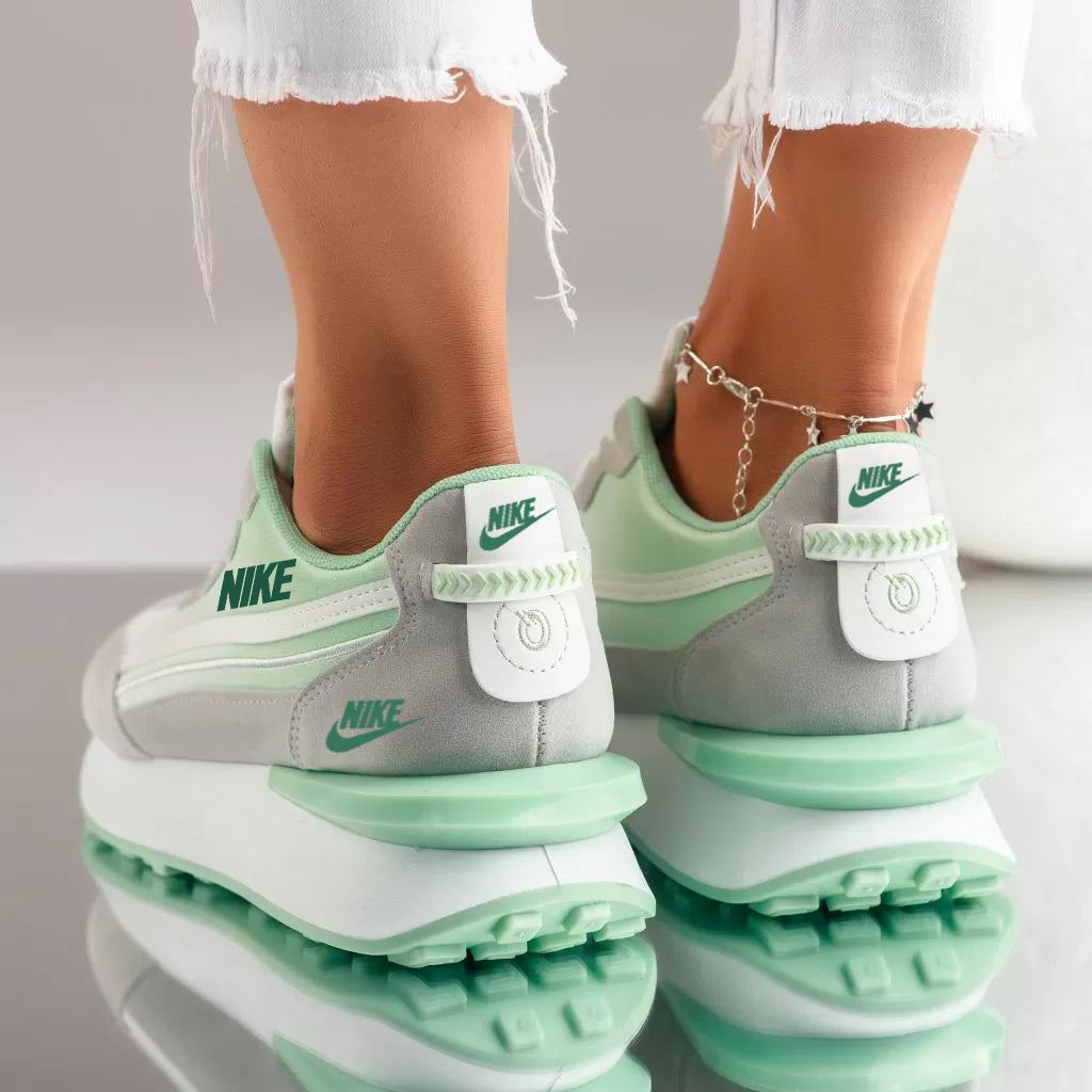 NKE Schuhe
