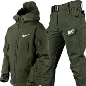 Regenjacke und Hose