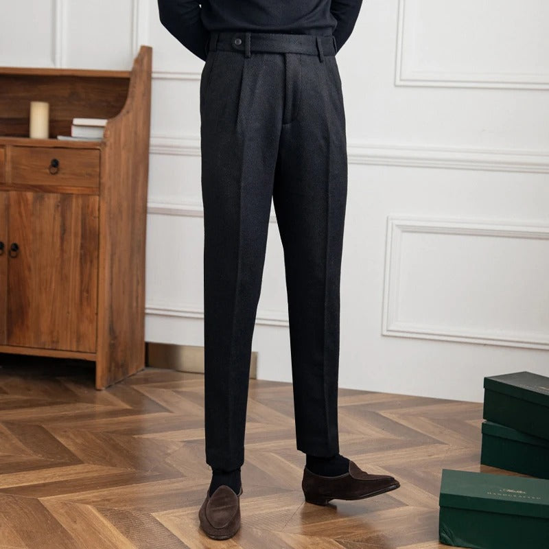 Schwarze Hose
