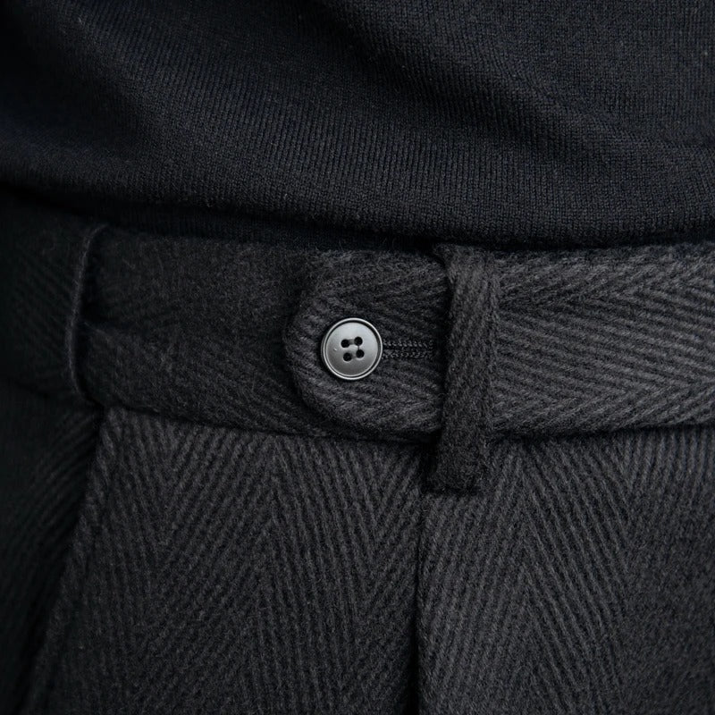 Schwarze Hose